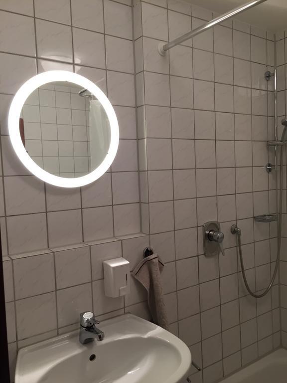 Traumwohnung Stuttgart Estugarda Quarto foto